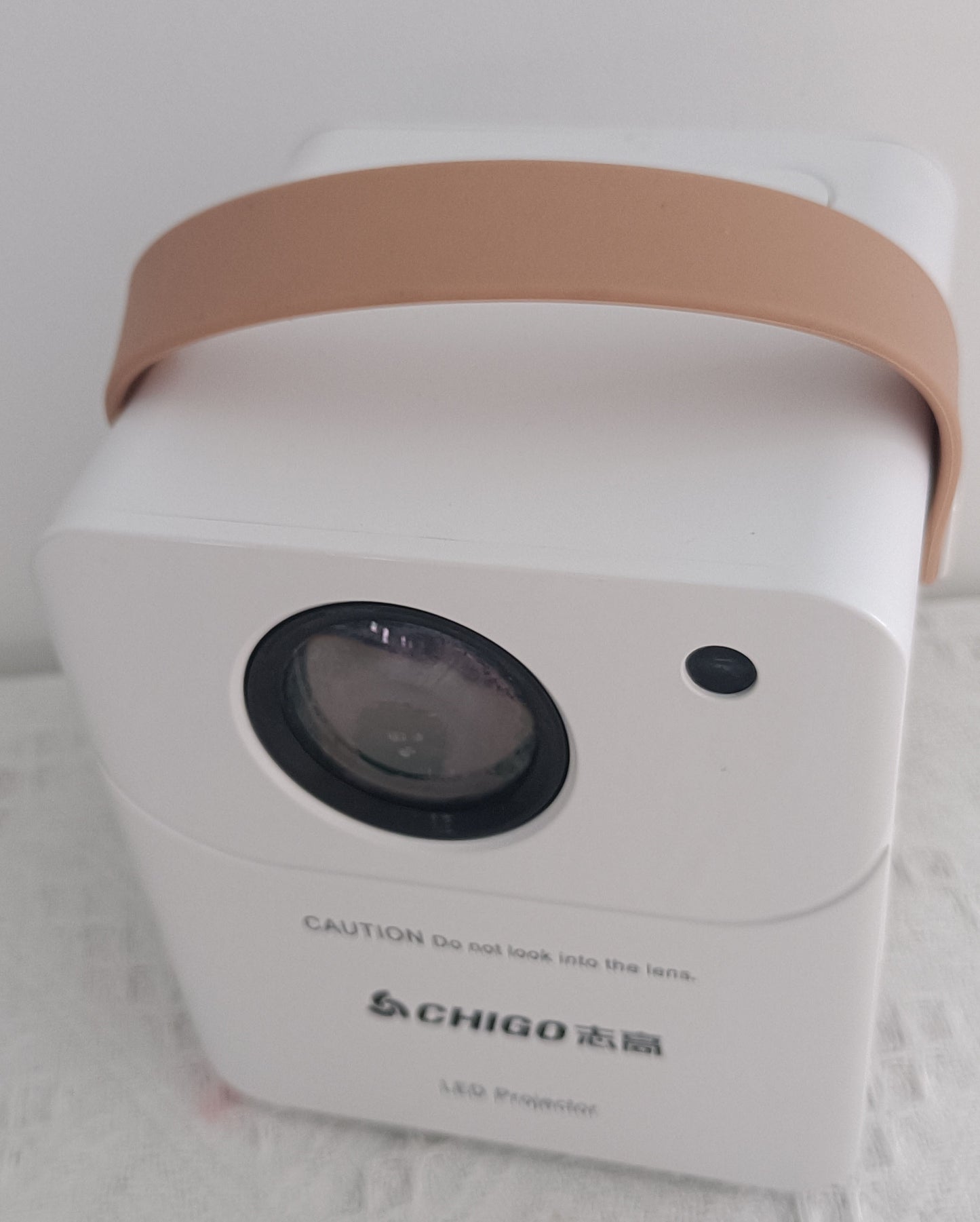 INTETEIN NI Mini LED Projector